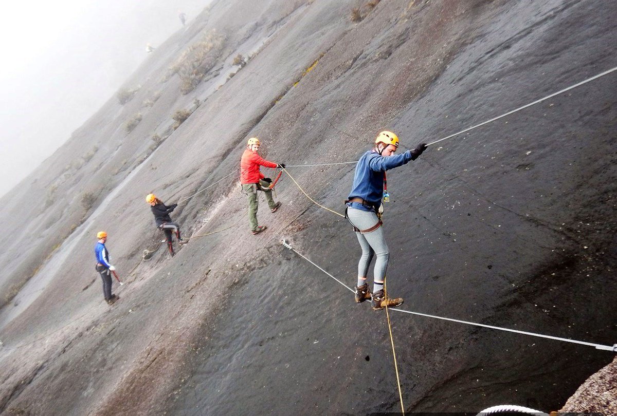 borneo_calling's tweet photo. Dare to take up the challenge?ππ€ #ViaFerrata #MountKinabalu #BorneoCalling https://t.co/OMtAms9SQG