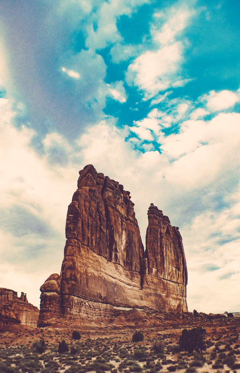 ExplorerPhotos's tweet image. I only had 45 minutes to explore Arches National Park in Utah before they closed but managed to get some rad shots