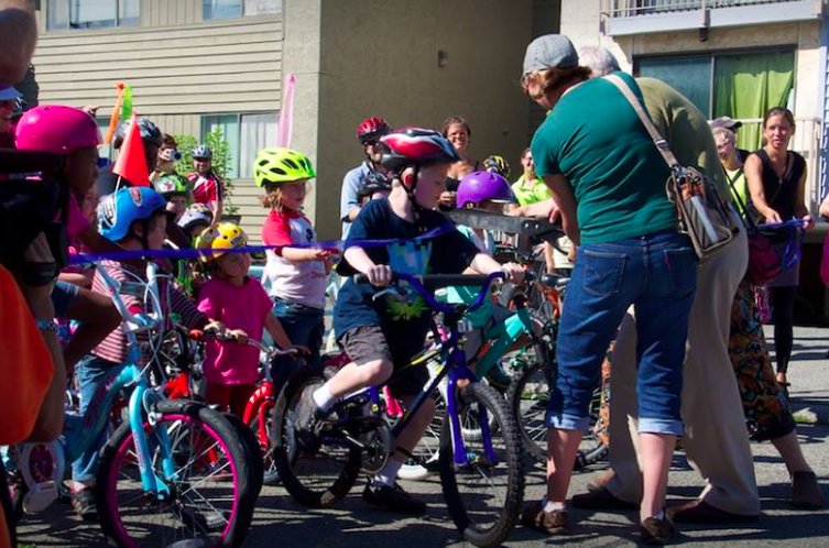Spokespeople's tweet image. Ribbon Cutting &amp;amp; Bike Parade!!
New Safe Routes to Eagle Staff &amp;amp; Cascadia
Sunday August 27 2-3:30PM
92nd &amp;amp; Ashworth N bit.ly/2w8vjBj