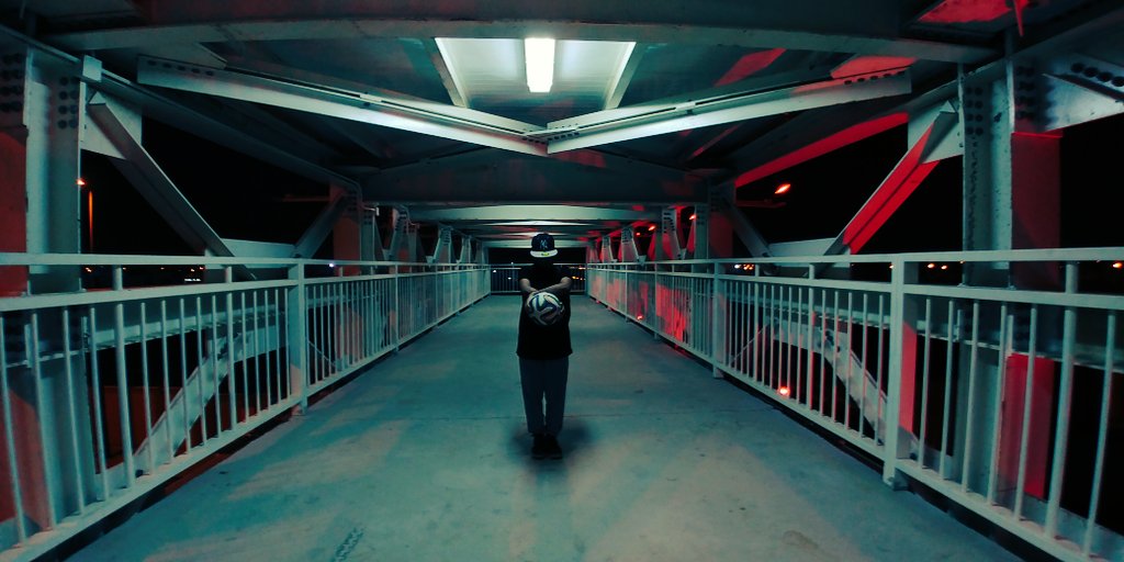 hossamcvc's tweet photo. #photoshoot #photoshop #photo #تصويري #رايكم #صورة https://t.co/2Yk4yNC9sW
