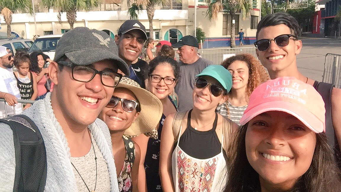 gccs726's tweet photo. #Culebra2017 🌸☀️🌴�� https://t.co/KmrSMoUWh6