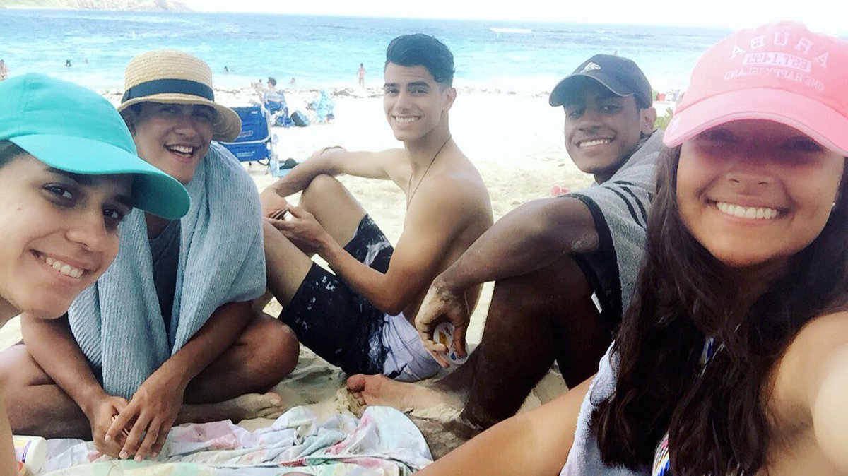 gccs726's tweet photo. #Culebra2017 🌸☀️🌴�� https://t.co/KmrSMoUWh6