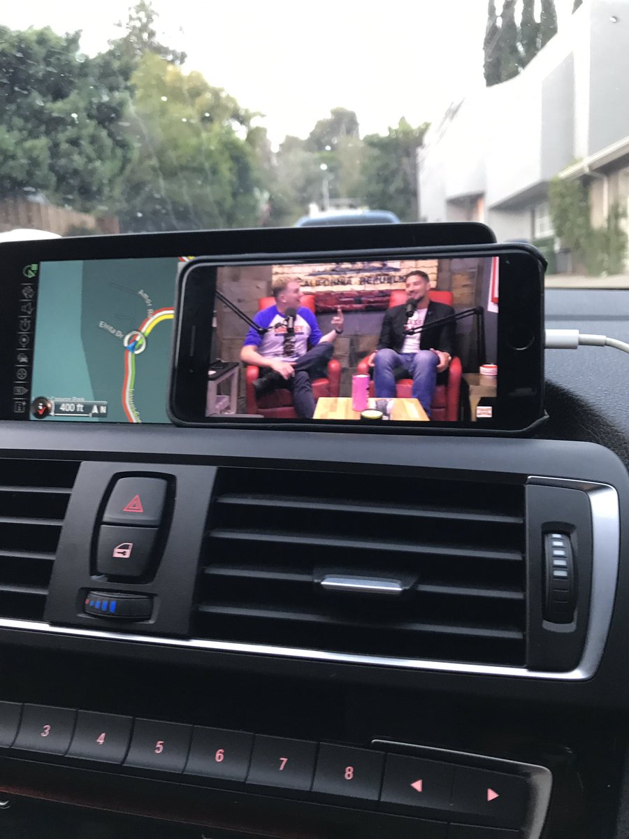miakhalifa's tweet image. Best way to deal with LA traffic: Watching my fav @iamrapaport on @FighterNtheKid #GuestOfTheYear #ImNotDriving #SafetyFirst