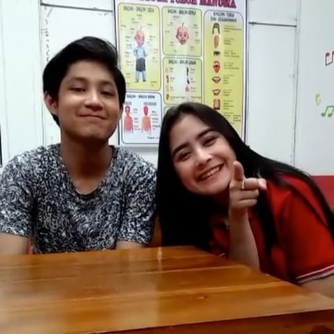 FTV Trans Tv <a href="/PrillyBie/">Prilly ☘️</a> dan <a href="/TRP_Rassya/">Teuku Rassya</a> "KUPANJAT PINANG DEMI CINTA" special kemerdekaan 18 Agustus 2017 jam 10:00