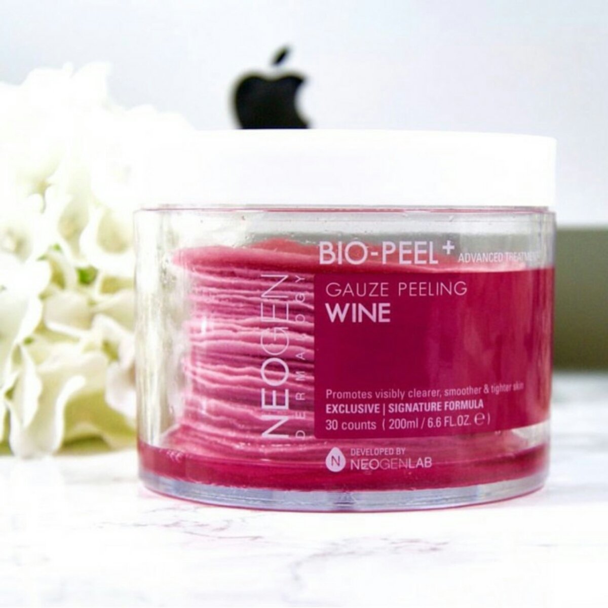 Neogen - Bio peel gauze peeling
Idr. 270k
Direkomendasikan para blogger. Sangat banyak review mngenai prodk ini. Bagus angkat sel kulit mati