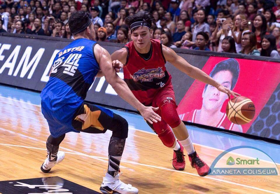 r2angelsofc's tweet image. Get a Ronnie Alonte but not our Ronnie Alonte. 😅❤️🔥🤘🏻
-
Eto kalabanin nyo sa Basketball kung talagang magagaling kayo. 👌🏻@iamr2alonte