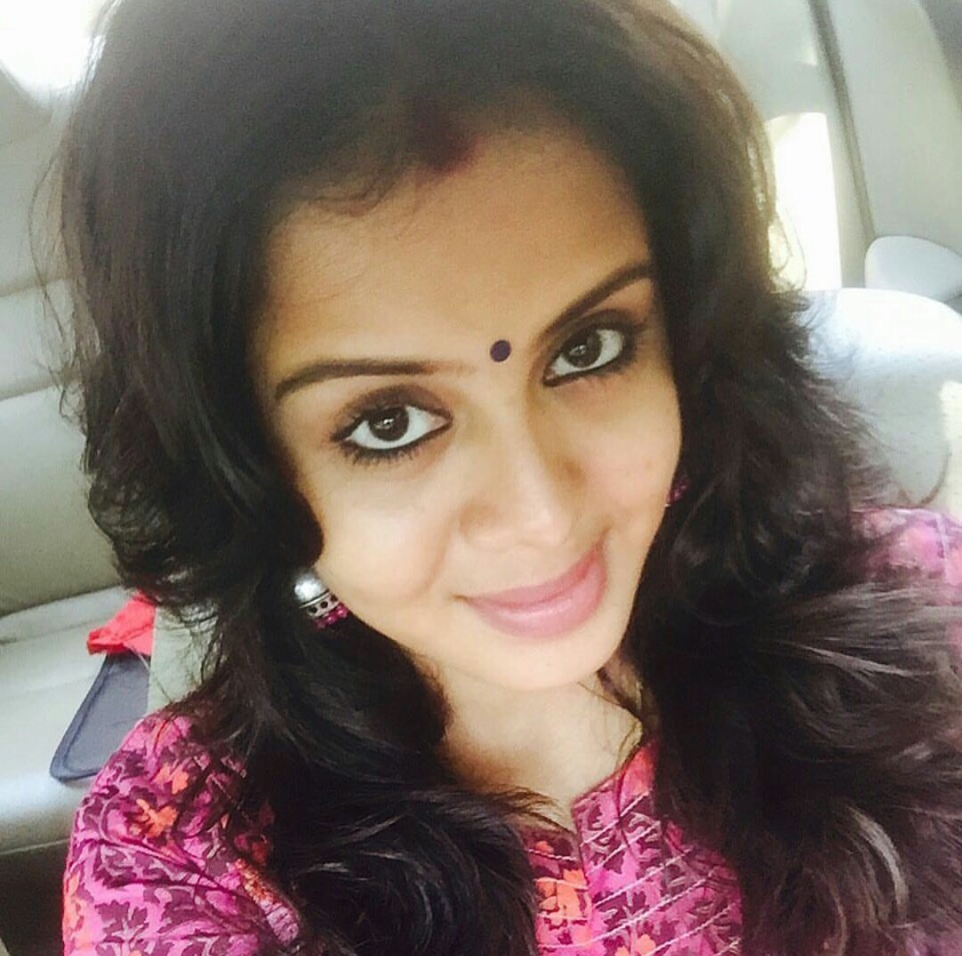 Manimadurai0505's tweet photo. #8DaysMoreToGo 😎
#AdvanceHBDMostStylishVj
#AdvanceHBDQueenOfSunmuSic
@AnjanaVJ 👑🎊🎉 https://t.co/tEdIRSgRtQ
