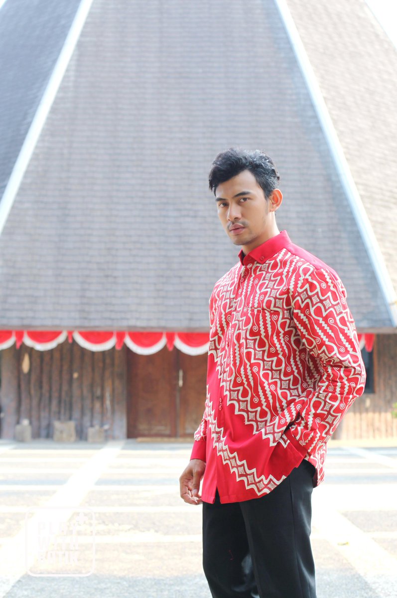PlaywithbatikID's tweet photo. #BatikItuDitulis #BatikItuDicap #playwithbatik 👆 This collection only available at Sogo Plaza Senayan Level 3. 
Save Our Culture! https://t.co/Ozx1Hk2WEf