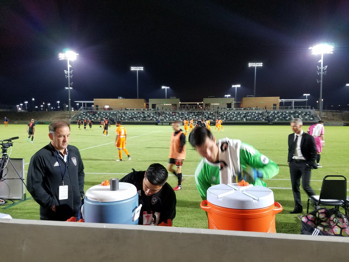 OnTheGoOc's tweet image. Great game so far! We need a goal gents... @orangecountysc  ♡ #myOCSC #ocsc #orangecountysc #localsoccer #usl @USL #futbol #keeperlookout