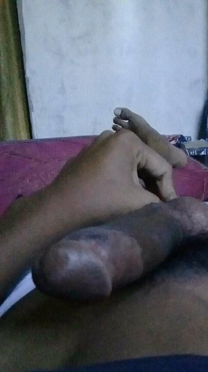 Angga__66's tweet photo. Kontol berondong https://t.co/mt8tF8jZvH