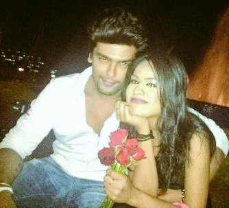 AashuLoveNISHAL's tweet photo. #NewProfilePic my Old #Nishal..back to ehmmbh days #DOSTS No expectations. No disappointment. I'll still LOVE u both https://t.co/IEStnQdGCd