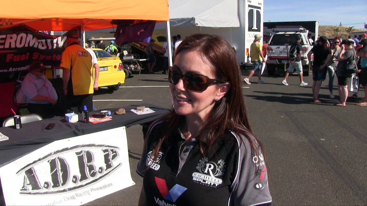 RachelleSplatt's tweet photo. Calder Park welcomed me back with open arms in January of this year.  Now I just have to get my Top Fuel Dragster to hit the Track here too! https://t.co/ZBQGeTvZ0e