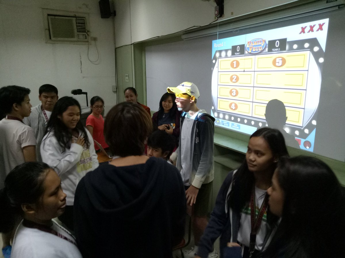 viellybelly's tweet image. Our cutie devstud freshies playing Pinoy Henyo and Family Feud (UPM/DevStud Edition) during NSTP 😄 hehehe #DevStart ❤✊