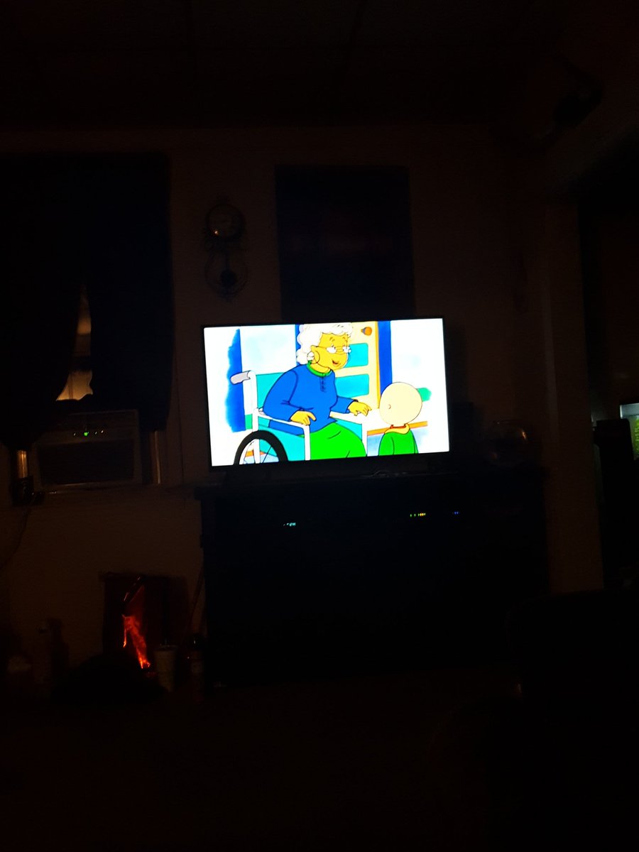 Whit_Moses's tweet photo. Caillou https://t.co/GklHgl9mbB