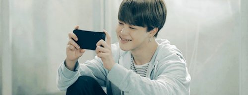 vasilinaloveV's tweet photo. This version is better{^•^}✓
 #BTS #Loveyourself #bangtan #bighit #BTSisComing #jimin   #suga https://t.co/7Taw7qcuxo