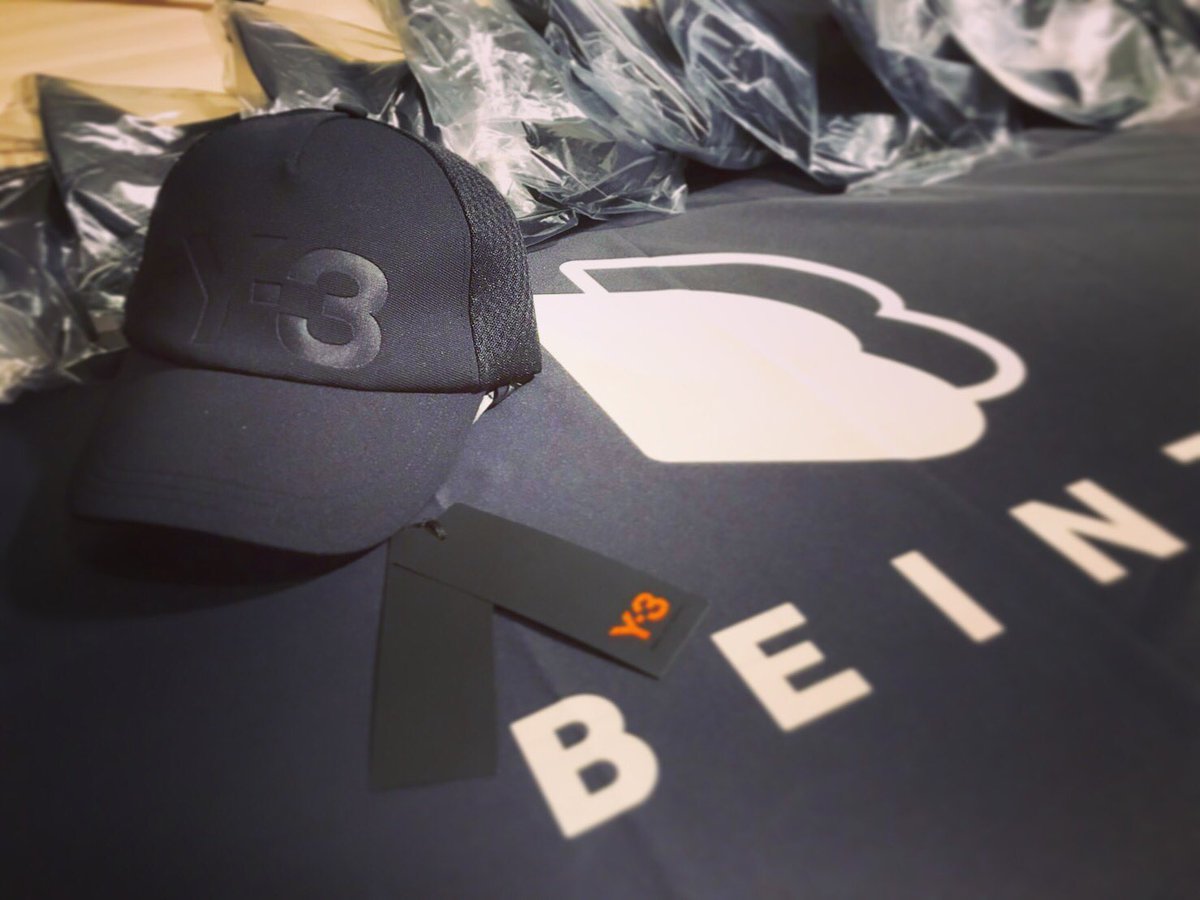 BEINTO123's tweet photo. 🌙秋冬最新作🌙
大人気のY-3のロゴがあしらわれた
メッシュタイプのキャップ
再入荷しました🙌😎

BUYMAで販売させていただいてます
是非ご覧ください✨
https://t.co/VEkPruQ437

#Y-3 #NIKE #adidas #supreme https://t.co/X9XAIhWm4g