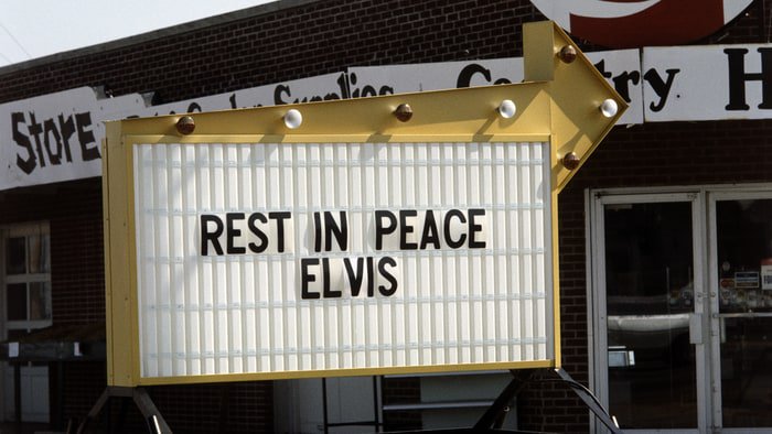 afuneralnotice's tweet image. 40 years to the day since the death of Elvis Presley. Hard to believe!