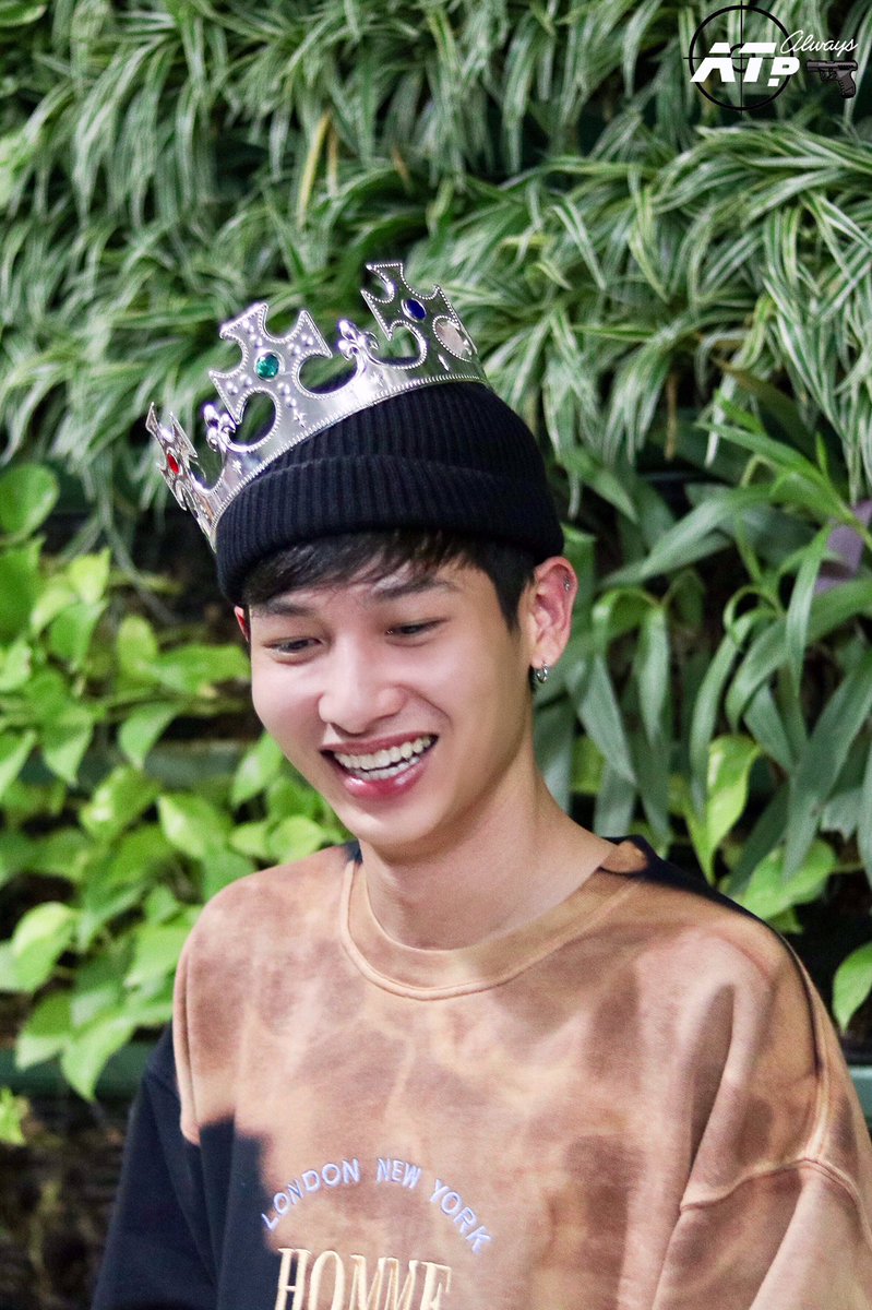 AlwaysATp's tweet photo. เจ้าชายน้อยยยย 🤴🏻❤️
@AtthaphanP 
#กันอรรถพันธ์น่ารักกว่าที่คิด 
#ออฟกัน
#Gunatthaphan 
#GunATp https://t.co/3Dt042gcJv