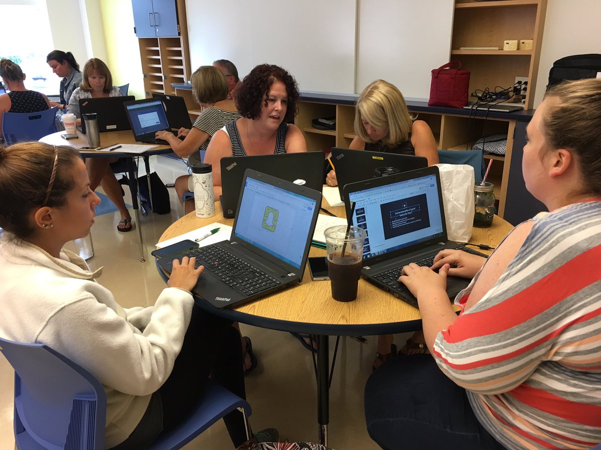 ChartrainTech's tweet image. A great day @ Summer Academy! Exciting when teachers extend their own learning to better engage students in 21st Century Skills! #googlefun