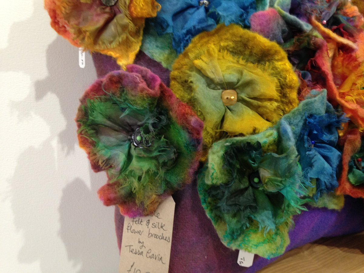 MarchesGallery's tweet photo. #silk &amp; #felt #flower brooches by Tessa Gavin, who I discovered at the @bleddfacentre then again at @woolandwillow. Visit us for more! https://t.co/XFMauWyEFi