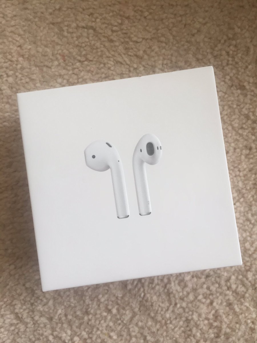 MrFallick's tweet photo. @PeBrado - Look what I picked up! #applegeeks https://t.co/Qjt5nJQ5Ai