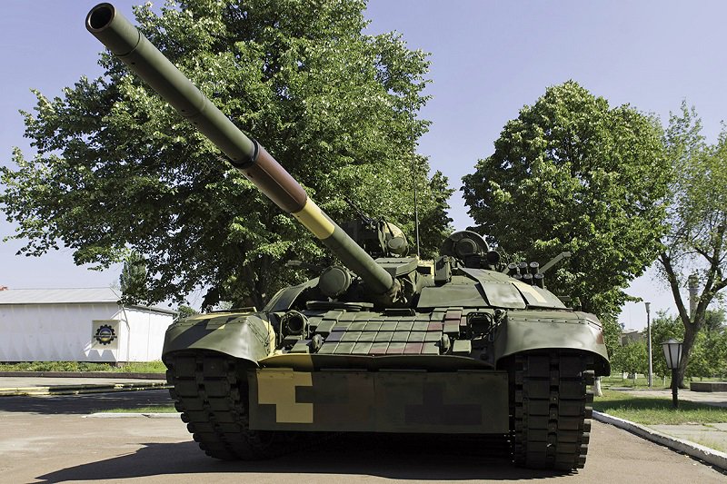 تعرف على التطوير الاوكراني الاخير لدبابه T-72 .........الدبابه T-72AMT DHV3uYJXcAAgN-B