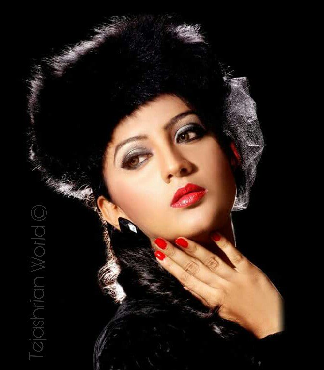TejashrianWorld's tweet photo. "Sometimes A Short Walk Down Memory Lane Is All It Takes To Appreciate Where You Are Today" ❤
@tejupradhan0206
#FirstEverShoot ❤📷 https://t.co/lnayCBj0Mr