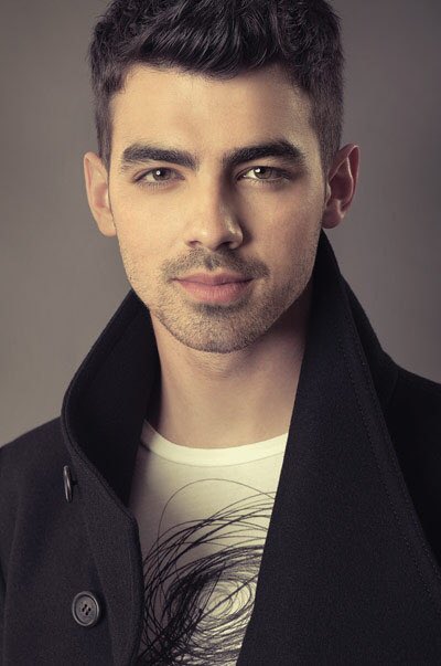 Happy birthday joe Jonas   why you gotta be so freaken cute    