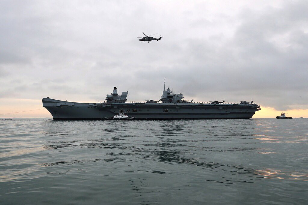 An unforgettable day for Portsmouth, <a href="/RoyalNavy/">Royal Navy</a> &amp; the UK. #QNLZinPortsmouth
