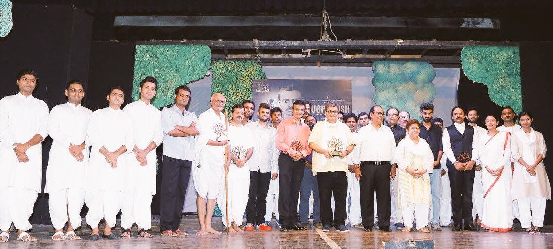 meghnaghaipuri's tweet photo. Thankyou to the team of Shrimad Rajchandra Mission for the opportunity to be a part of your noble mission @Whistling_Woods @SRMDharampur https://t.co/FSKZUwvLAw