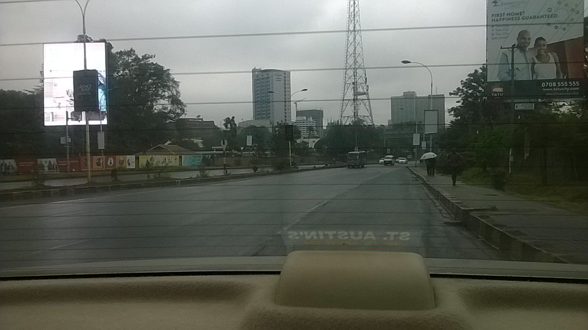 thikaroadkenya's tweet photo. Uhuru highway smooth too. But hii weather inazidi pole pole tu. https://t.co/Ek3hTd6noB