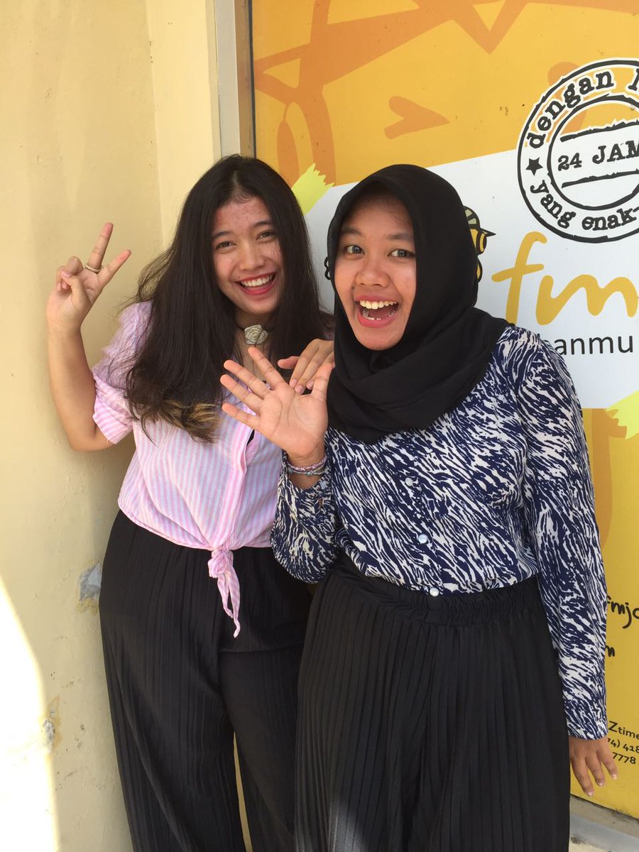 895 JIZ FM (@895jizfm) on Twitter photo Sobat jiz, sebelum dengerin lagu kemerdekaan besok dengerin single debutnya <a href="/mariastella23_/">Maria Stella KD</a> dulu yuk di #JIZFM berjudul Buat Kamu, staytune~ Sobat jiz, sebelum dengerin lagu kemerdekaan besok dengerin single debutnya <a href="/mariastella23_/">Maria Stella KD</a> dulu yuk di #JIZFM berjudul Buat Kamu, staytune~