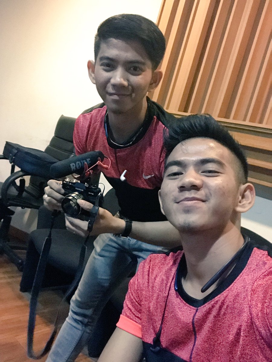 Trimakasih yahh teman teman semua nyaa Atas Support dan Semngat nyaa😘😘😘....#RizkiRidhoRekaman