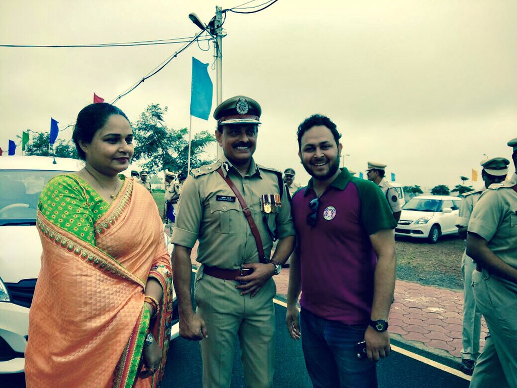 RjPuneet's tweet photo. Celebrated #IndependenceDay in police Academy #Bhauri #Bhopal @MYFMIndia #JaiHind #JaiBharat https://t.co/aVpkL1mSUK