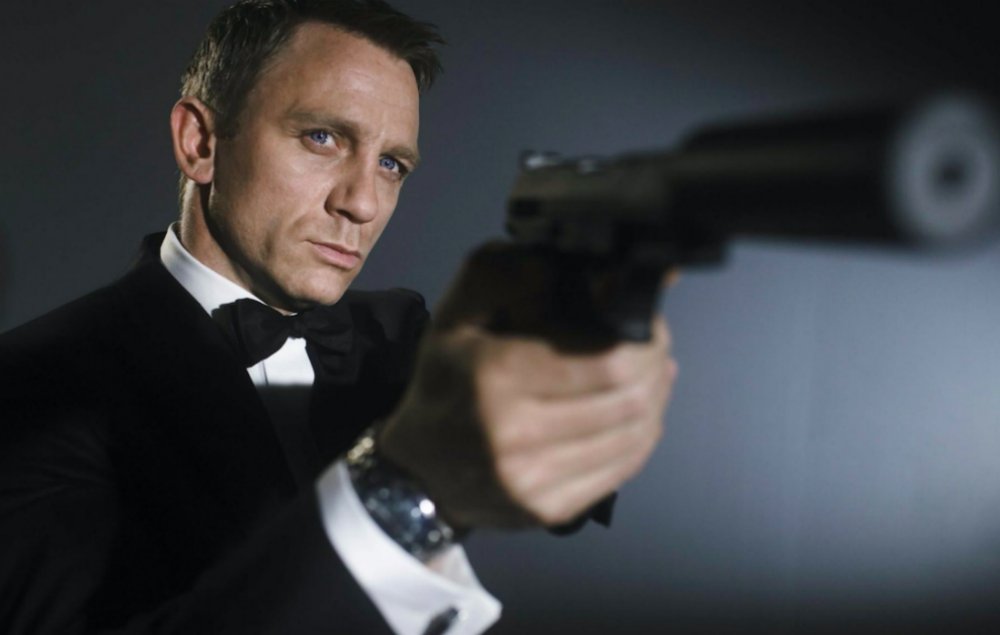 Daniel Craig Officially confirms he will play Bond one last time: "I just want to go out on a high note, and I can't wait." 
#MovieNews