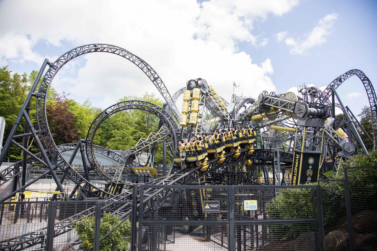 To celebrate #NationalRollercoasterDay 🎢 we're giving you &amp; a friend the chance to win a Summer day out every single hour from 11am!