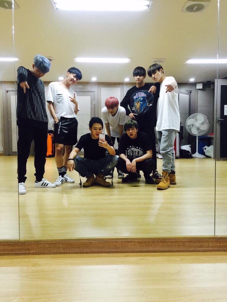 32_army's tweet photo. 🌳モッサモッサの人！そこの君！！絡みましょう？？？

🐼03(04)line
🐼グクミン寄りのall
🐼ナムdr期
🐼熊本army

#BTS好きな人と猛烈に絡みたいのでこれみた人はRTしてください 
 #BTS好きな人と繋がりたい 
 #バンタン愛してる https://t.co/TnWI8sBN3K