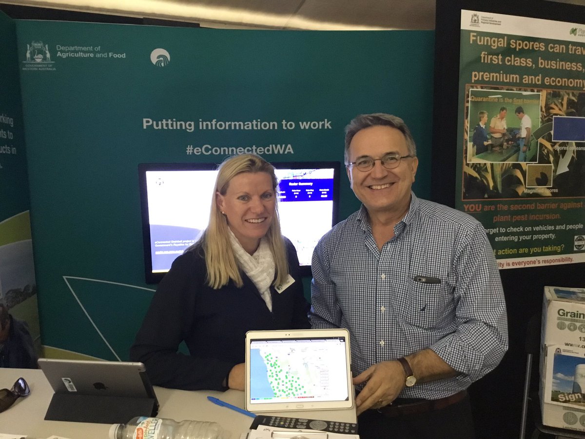JanettePratt15's tweet photo. Today everyone is interested in the weather station tool from #eConnectedWA , come and see us at the #DAF_WA site at @MingenewExpo. https://t.co/1DEg0kcwna