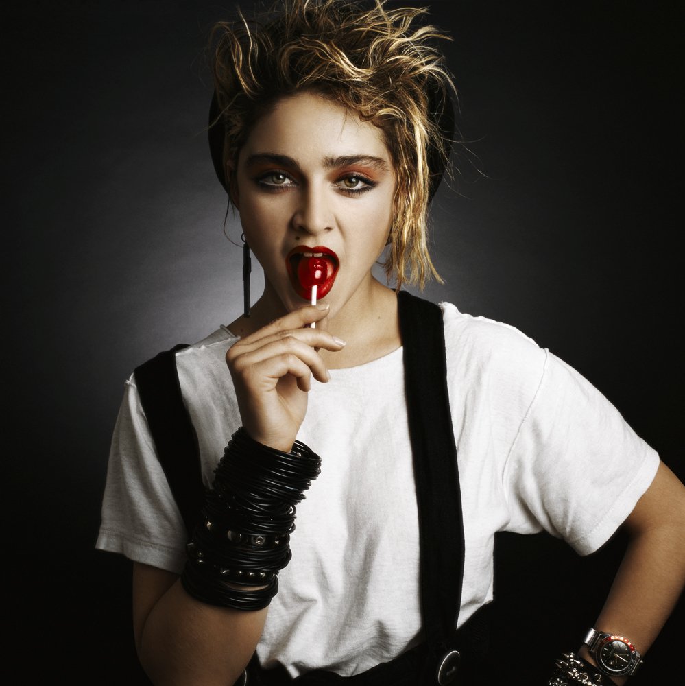 Happy Birthday Madonna 

Madonna - Borderline 

 