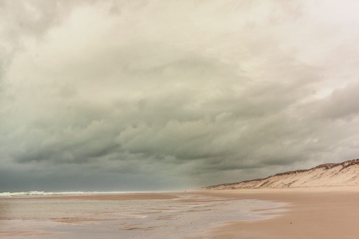 _Blake_Baker's tweet image. Another preview from my current collection. If you look closely you can see a lone figure in the distance. #FineArtPhotography