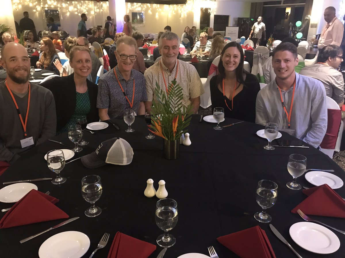 franceslbyrne's tweet photo. Final dinner for the inaugural IMCD conference #IMCD2017 #fiji https://t.co/j9Ke9dVi6G