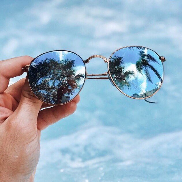 itsTH0M's tweet image. ⠀S U M M E R ⠀ V I B E S⠀✌🏼🌴…

I think everybody has their own frequency of energy. It's what… 

instagram.com/p/BX2Ks4cFlpY/