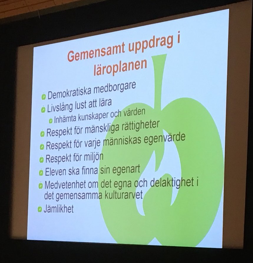 "Det gemensamma uppdraget för dummies" - klockrent av <a href="/AnnsPihlgren/">Ann S. Pihlgren</a> kring samverkan i skolan #solskol