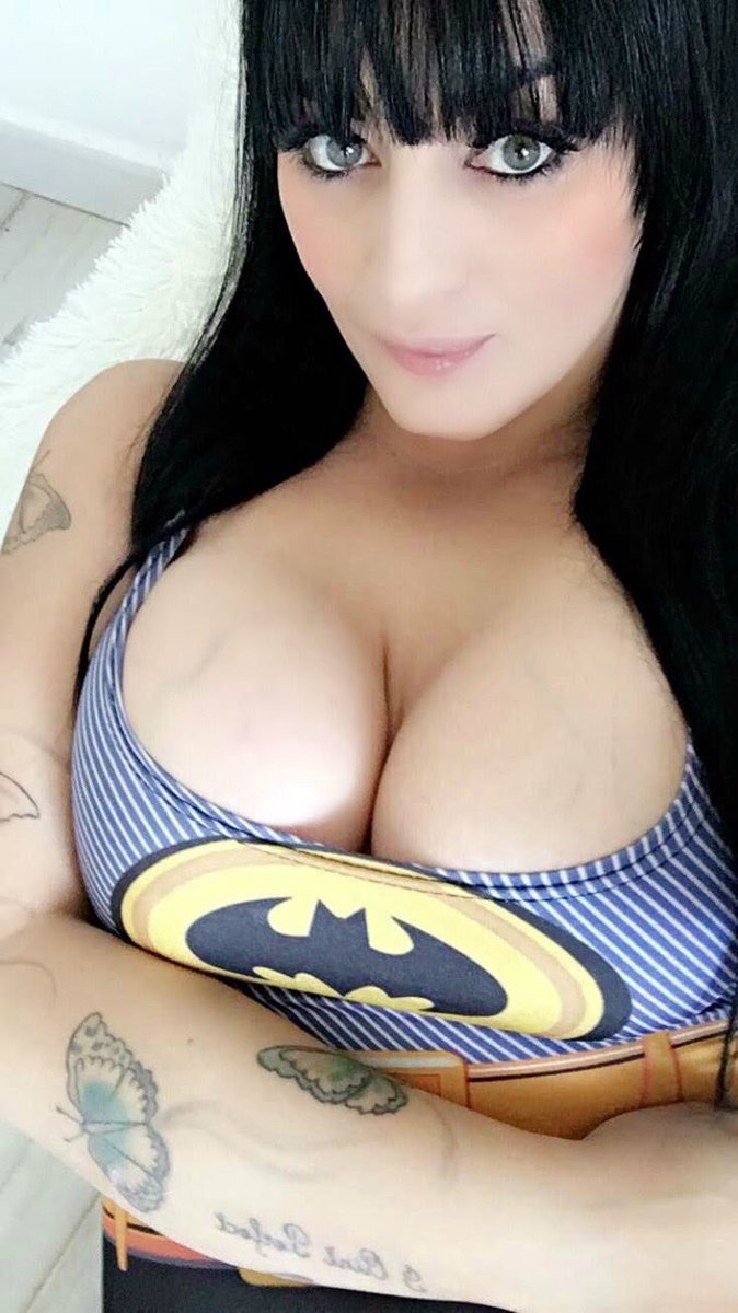 IrishCharms 3K ☘ on X: My #WCW today and everyday will always be  @LottieLovelace ❤ Girl is smoking hot .!!! 🔥 #SnapchatXXX 🔞 #WhatsAppXXX  🔞 t.co2miLDnfwP6  X