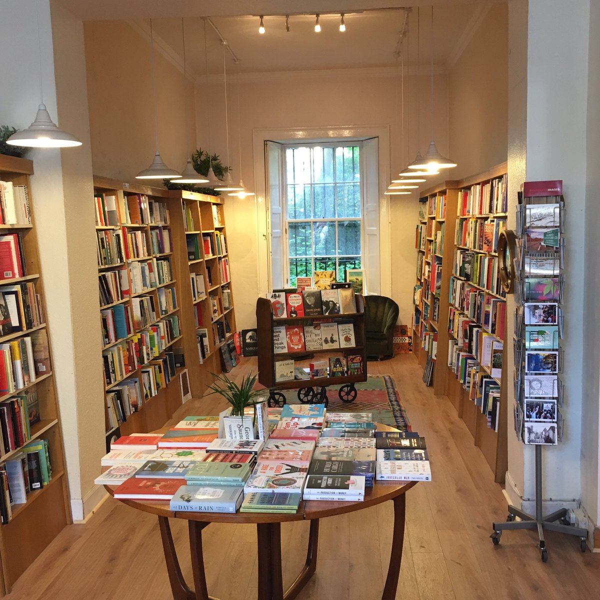 Lighthousebks's tweet image. Heading to @edfringe/@edfests on this fine day? Make a wee bookish detour, we're literally around the corner!