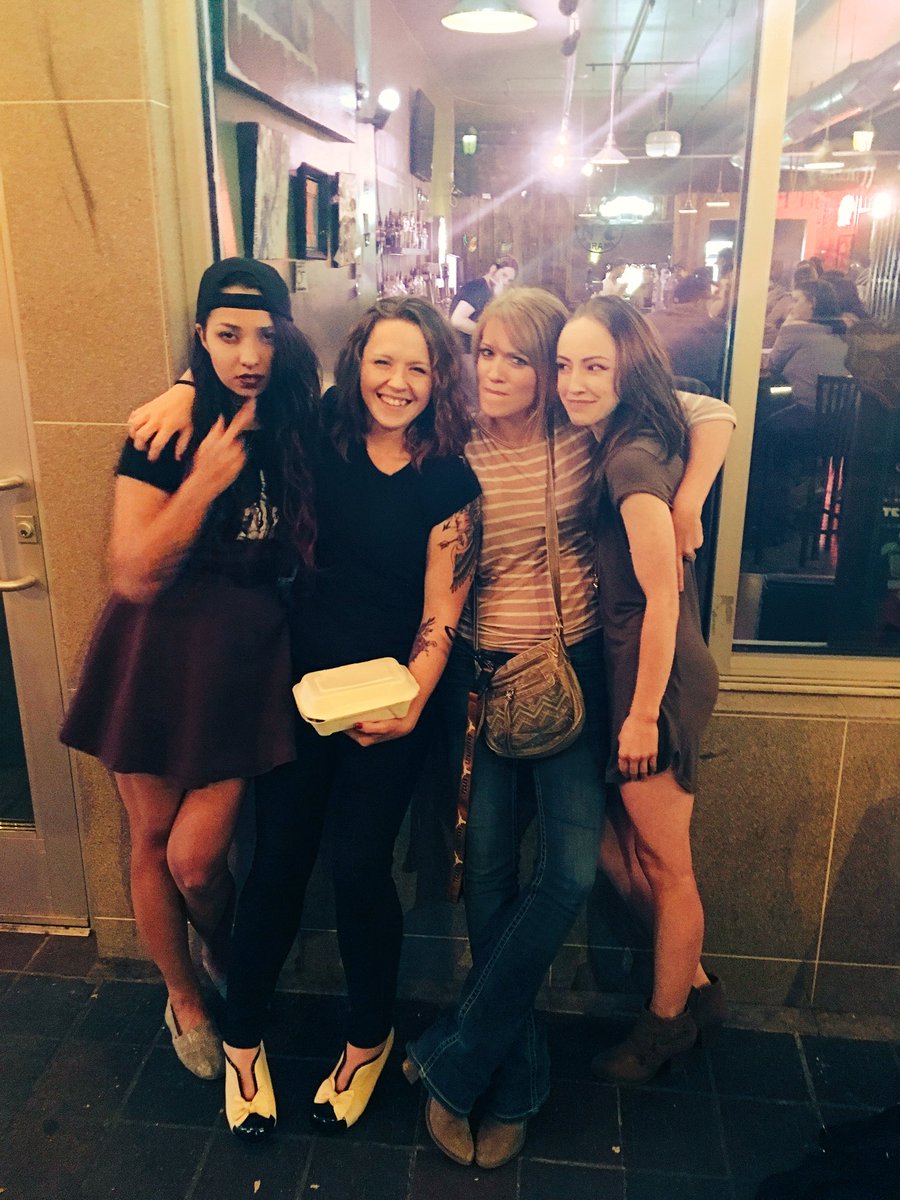 MARSWGP's tweet photo. It's bitter sweet 😔😔❤️❤️❤️❤️❤️❤️😘@drea_yayaya @LessienOronar @MollyTwoDollars https://t.co/hj1NrhDWsd