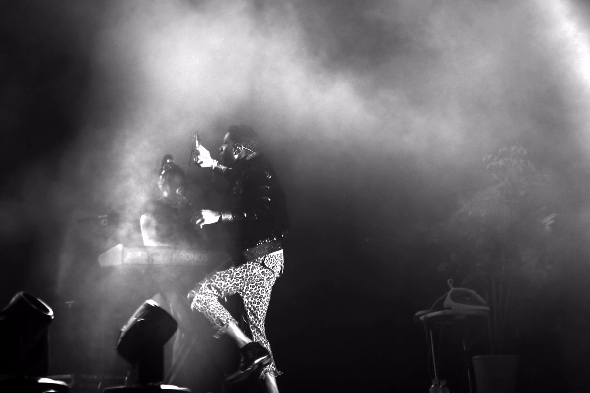 [2017 밸리록 사진 전시회 #03]
"사진, 음악을 사랑하다" by 안웅철 작가
설명과 함께 보기 : facebook.com/valleyrockfest…