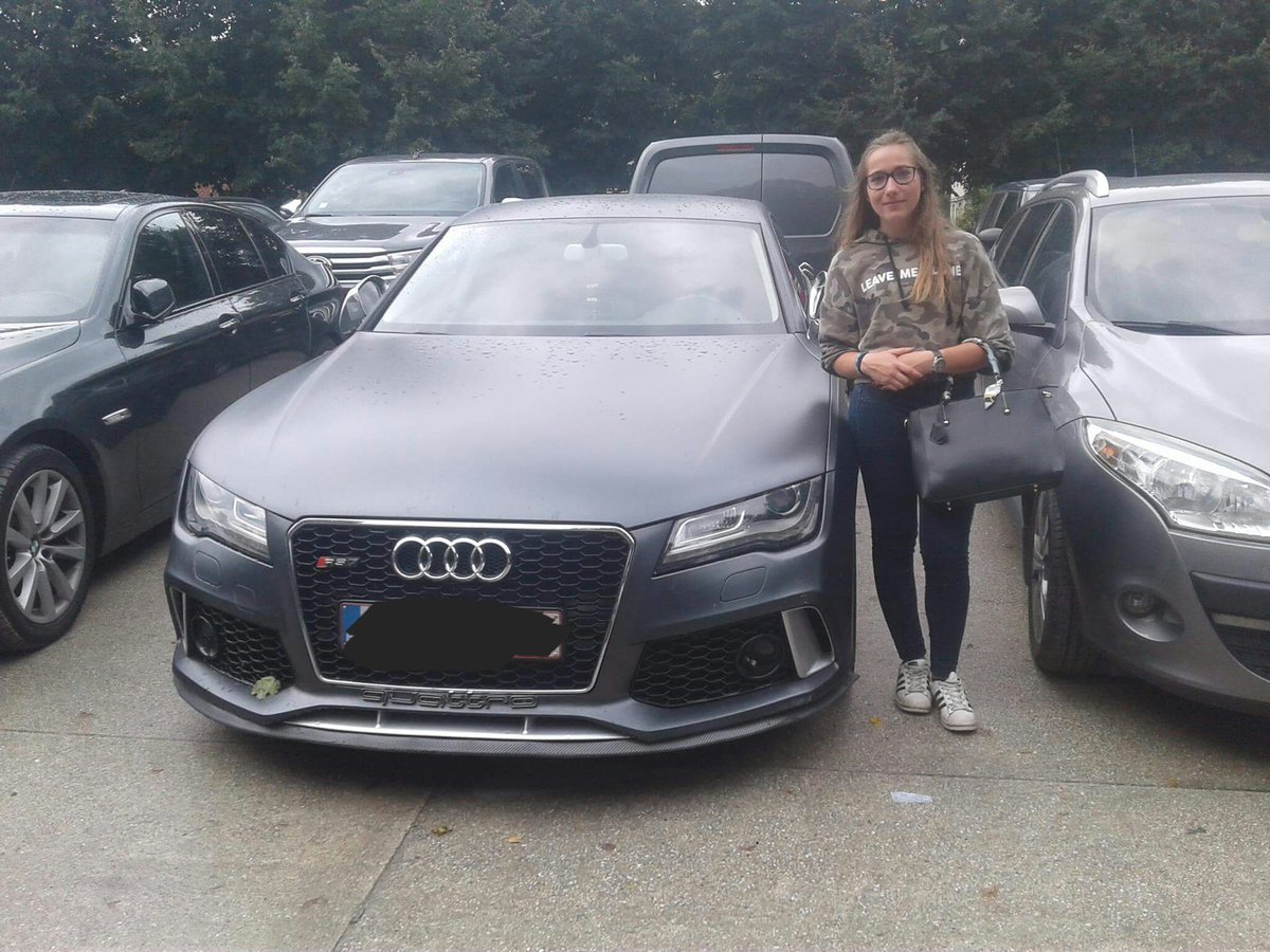 El_Greekko's tweet photo. L amour pour les voitures fait moins mal que les ruptures... 👊
#AudiRS7Quattro ❤🔐 https://t.co/DMV3EYC00V