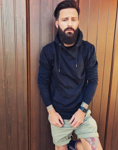 SoulStarGear's tweet photo. #fashionblogger Kev Holy from Austria keeps it casual in his @SoulStarGear ‘Pound’ Hooded Sweatshirt #shophere https://t.co/AvK2QJTTiy https://t.co/fJ6jJRpe0g