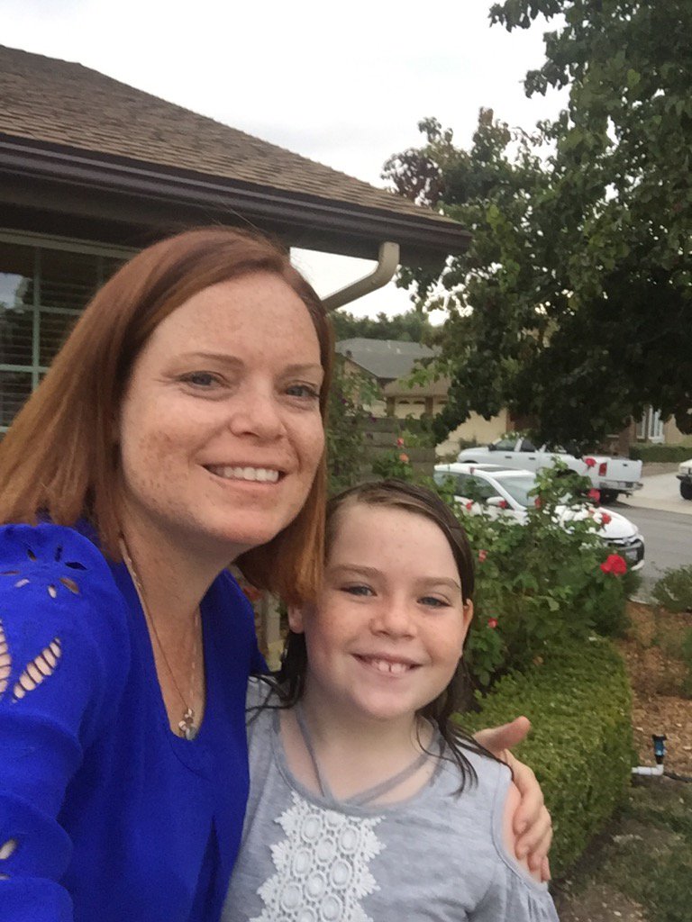 Katesnowden2's tweet photo. #simischoolsfirstday @WoodRanchSVUSD We are ready for 5th grade and an amazing school year! https://t.co/i0jxTXpCzH